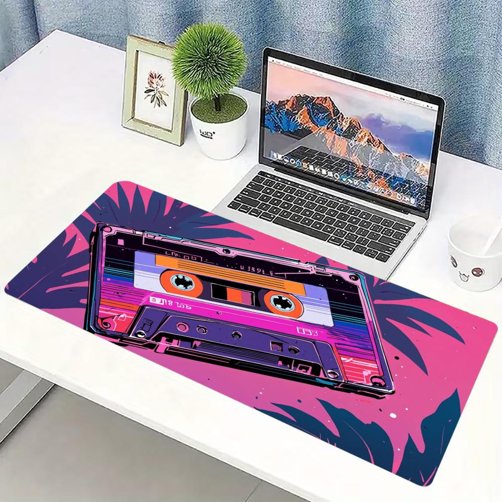ピンクのレトロなカセットテープ型大型ゲーミングマウスパッド、 - Mouse Gaming Retro のレビューと価格